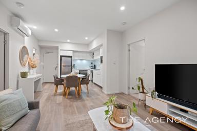 Apartment For Sale - WA - Rivervale - 6103 - Contemporary Apartment with Oversized Courtyard!  (Image 2)