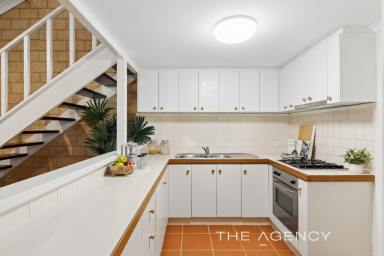 Townhouse For Sale - WA - Joondanna - 6060 - Lofty Living on Waterloo Street!  (Image 2)