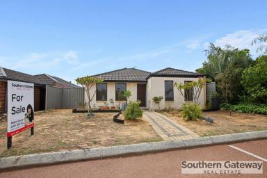 House For Sale - WA - Wellard - 6170 - Close to Train station and Shops - Save on Fuel Costs!  (Image 2)
