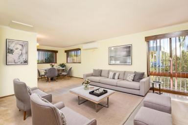 House For Sale - VIC - Mildura - 3500 - Riverfront Views, Big Home, & Awesome Location!  (Image 2)