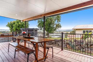 House For Sale - NSW - Kyogle - 2474 - On Top of the Town  (Image 2)