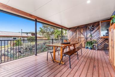 House For Sale - NSW - Kyogle - 2474 - On Top of the Town  (Image 2)