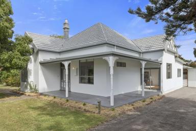House For Sale - VIC - Terang - 3264 - Beautifully Renovated Home with Prime Subdivision Potential  (Image 2)