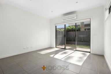 Townhouse For Lease - VIC - Cheltenham - 3192 - STYLISH LIVING MOMENTS FROM EVERYTHING !  (Image 2)