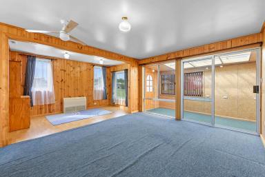 House For Sale - TAS - Strahan - 7468 - 3 Bedroom Home on a Generous 1,518m² Double Block  (Image 2)