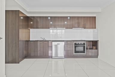 Unit For Lease - QLD - Cambooya - 4358 - Modern Unit, Perfect for One!  (Image 2)