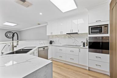 House For Sale - NSW - Mudgee - 2850 - A PRESTIGIOUS ADDRESS WITH SPACE TO ENJOY  (Image 2)