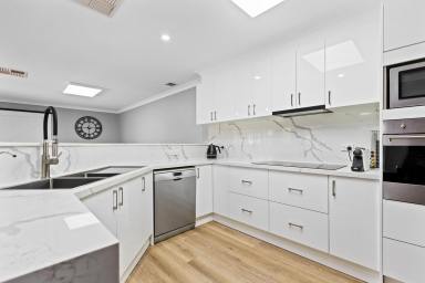 House For Sale - NSW - Mudgee - 2850 - DREAM LIVING ON CHESTNUT CLOSE  (Image 2)