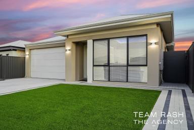 House For Sale - WA - Dayton - 6055 - Chic. Contemporary. Captivating.  (Image 2)