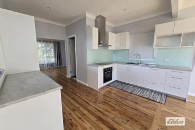 House Leased - NSW - Taree - 2430 - TAREE WEST - Stylishly Renovated Home with Expansive Decking  (Image 2)