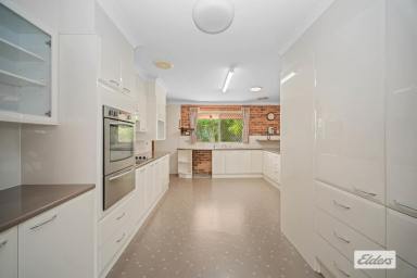 House For Lease - NSW - Taree - 2430 - Spacious Family Home with River Views in Quiet Cul-de-Sac  (Image 2)