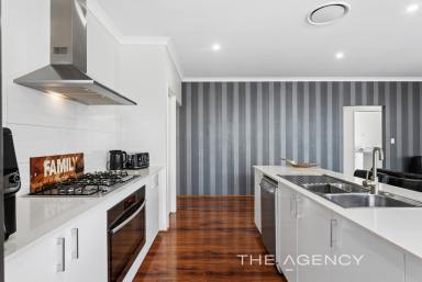 House For Sale - WA - Aveley - 6069 - Offers closing!! Contact Sal  (Image 2)