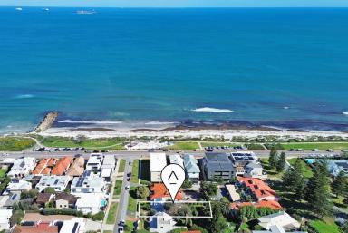 House For Sale - WA - Cottesloe - 6011 - OUTSTANDING BEACHSIDE OPPORTUNITY  (Image 2)