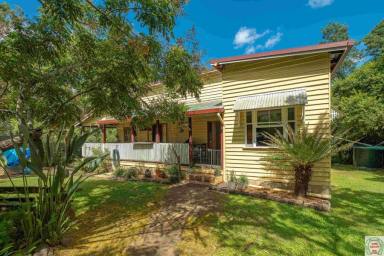 Acreage/Semi-rural For Sale - QLD - Southside - 4570 - Acreage in Town  (Image 2)