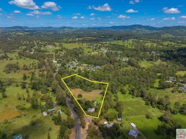 Acreage/Semi-rural For Sale - QLD - Southside - 4570 - Acreage in Town  (Image 2)