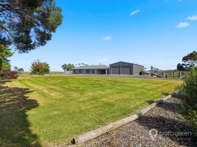 House For Sale - VIC - Port Franklin - 3964 - Renovated Lifestyle Property on 5.75 Acres  (Image 2)