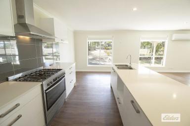 Acreage/Semi-rural For Sale - QLD - Laidley Heights - 4341 - Love it, in Lakes Estate  (Image 2)