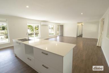 Acreage/Semi-rural For Sale - QLD - Laidley Heights - 4341 - Love it, in Lakes Estate  (Image 2)