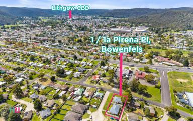 House For Sale - NSW - Lithgow - 2790 - Smart Investment with Two Separate 3‑Bedroom Homes  (Image 2)