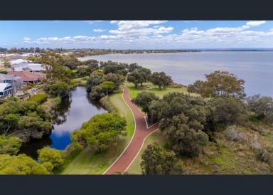 House For Sale - WA - Falcon - 6210 - Step into the ultimate Falcon Location  (Image 2)