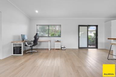 House Auction - QLD - Bungalow - 4870 - City-Fringe Opportunity - Modern Home with Solar and Pool  (Image 2)