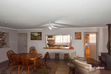 House For Sale - NSW - Bundarra - 2359 - COUNTRY LIFESTYLE WITH 4 TITLES (Image 2)