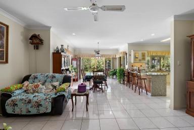House Leased - QLD - Thornlands - 4164 - Spacious Acreage Living with Endless Potential 140-152 Springacre Rd, Thornlands  (Image 2)