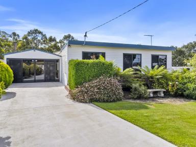 House For Sale - TAS - Saltwater River - 7186 - Coastal Charm meets Country Calm  (Image 2)