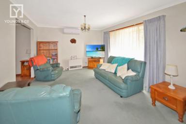 House For Sale - VIC - Mooroopna - 3629 - Lovely Unit Overlooking Parkland – No Body Corporate Fees (Image 2)