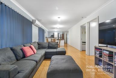 House For Sale - WA - Ellenbrook - 6069 - YOUR LIFESTYLE OPPORTUNITY AWAITS!  (Image 2)