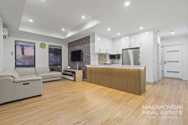 House For Sale - WA - Westminster - 6061 - STYLISH LOW MAINTENANCE LIVING  (Image 2)