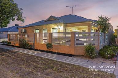 House For Sale - WA - Westminster - 6061 - STYLISH LOW MAINTENANCE LIVING  (Image 2)
