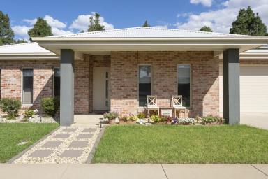 House For Sale - VIC - Swan Hill - 3585 - Classic Red Brick, Contemporary Comfort (Image 2)