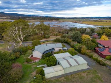 House For Sale - TAS - Windermere - 7252 - Tranquillity, Relaxation, Water views, Quiet and total private, all the great stuff!  (Image 2)