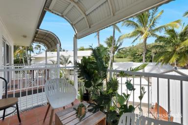 Studio For Sale - QLD - Dolphin Heads - 4740 - Luxury studio - Oceanfront Resort!  (Image 2)