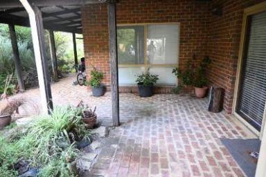 House For Sale - WA - Gelorup - 6230 - Luxurious Living in Serene Gelorup (Image 2)