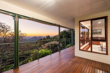 House For Sale - QLD - East Toowoomba - 4350 - Blue Chip Location and a Big Range View!  (Image 2)