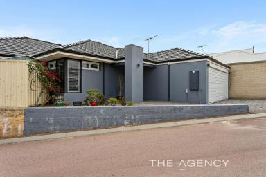 House For Sale - WA - Madeley - 6065 - MODERN, STYLISH, EASY-CARE LIVING!  (Image 2)