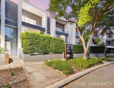 House For Sale - WA - Burswood - 6100 - EXECUTIVE LIVING  (Image 2)