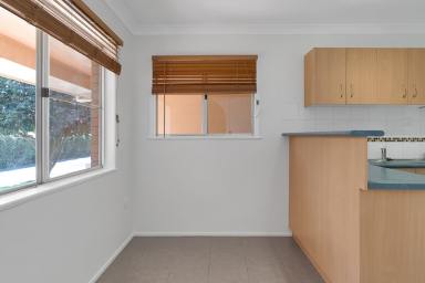 Unit Leased - QLD - East Toowoomba - 4350 - 2 Bedroom Unit in Prime Eastside location!  (Image 2)