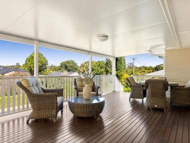 House For Sale - QLD - Rangeville - 4350 - Fantastic Family Home + Swimming Pool and 1012m2 Block!  (Image 2)
