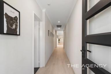 House For Sale - WA - Piara Waters - 6112 - The Perfect Family Home Packed with Space & Features!  (Image 2)