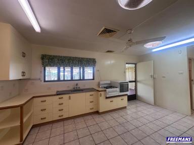 House For Lease - QLD - Kingaroy - 4610 - Rural Outlook with Town Convenience  (Image 2)
