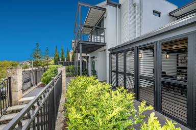 House For Sale - WA - Iluka - 6028 - THE EASY LIFE !!  (Image 2)