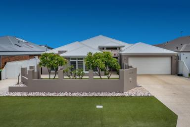 House For Sale - WA - Burns Beach - 6028 - THIS HOME HAS IT ALL!  (Image 2)