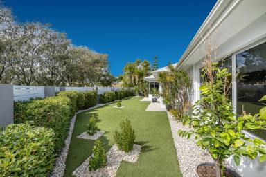 House For Sale - WA - Burns Beach - 6028 - MASSIVE AND MAGNIFICENT!  (Image 2)