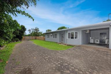 Duplex/Semi-detached For Lease - QLD - Bentley Park - 4869 - Fenced 3‑Bedroom Duplex – Double Carport (Image 2)