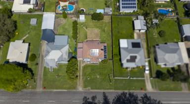 House For Sale - QLD - North Mackay - 4740 - Charming Starter Home with Space, Character & Potential  (Image 2)