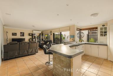 House For Sale - WA - Ellenbrook - 6069 - Unbeatable Convenience in the Heart of Ellenbrook  (Image 2)