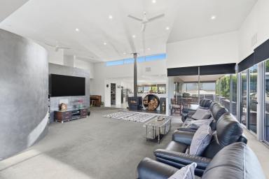 House For Lease - TAS - Dunalley - 7177 - Combination of luxury, space, and lifestyle, Fully furnished  (Image 2)